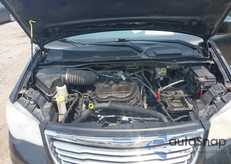 2011 Chrysler Town & Country Touring-L from USA, damaged, VIN 2A4RR8DG2BR607474